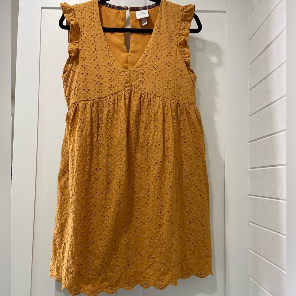 Knox Rose Eyelet Dress‎ Size S